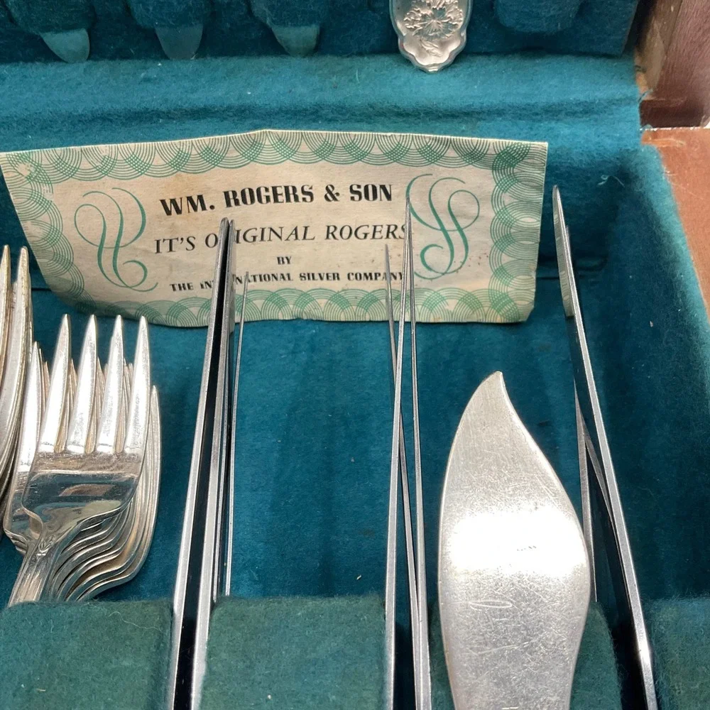 Vintage WM Rogers & Son Flatware RARE Gardenia Silverplate 52 Pc Art Deco Floral